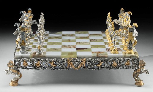Incredible Vasari Chess Set