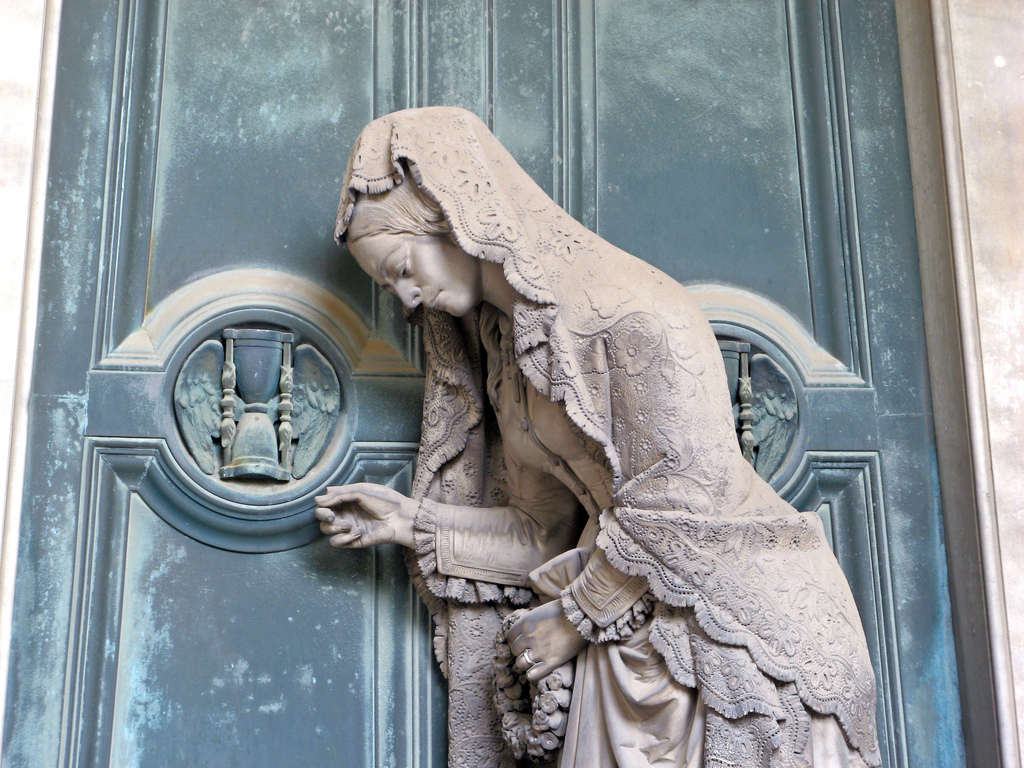 Giovanni Battista Cevasco's "Mourning Widow" Sculpture at the Pietro  Badaracco Tomb, Monumental Cemetery of Staglieno in Genoa, Italy (1875) :  r/MostBeautiful