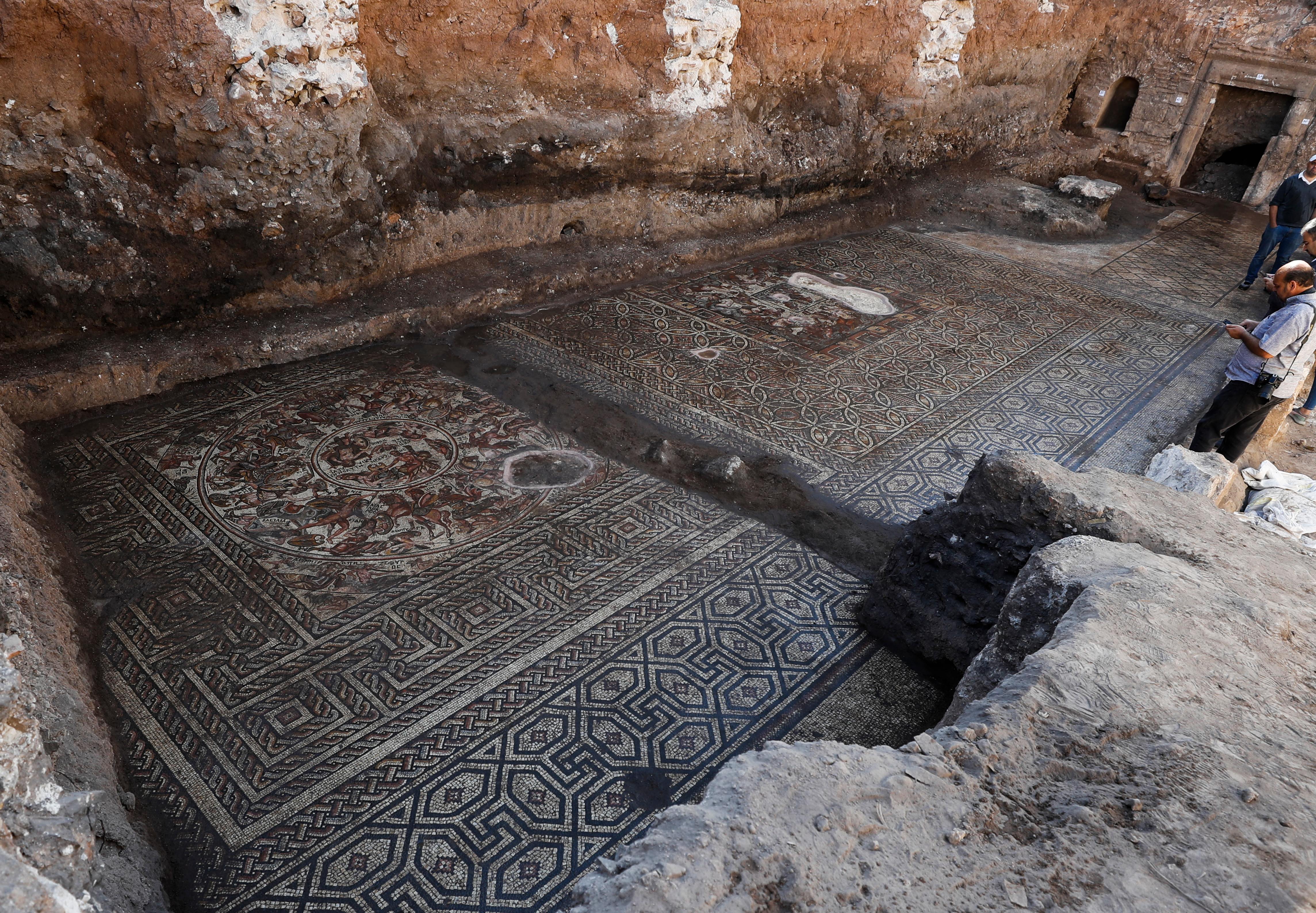 Syria digs up 'rare' mosaic dating back to Roman era