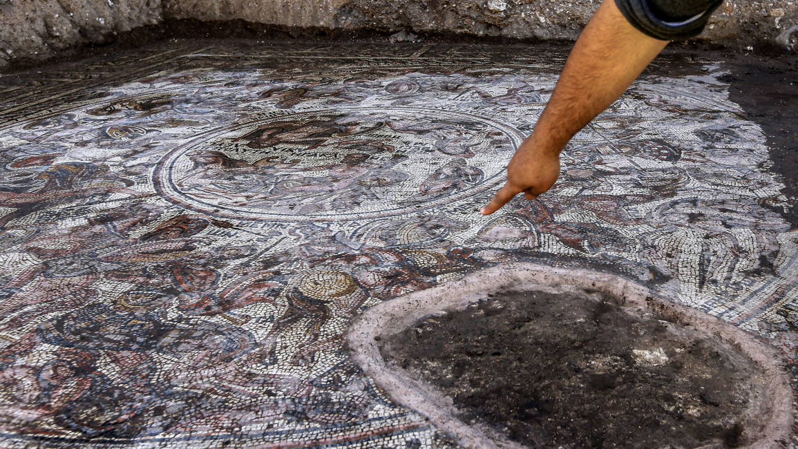 Dazzling Roman mosaic discovered in Syria's Rastan
