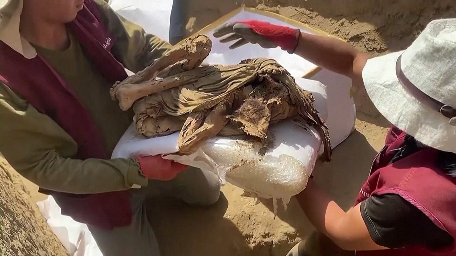 1,000-year-old mummy with skin and hair found in Peru