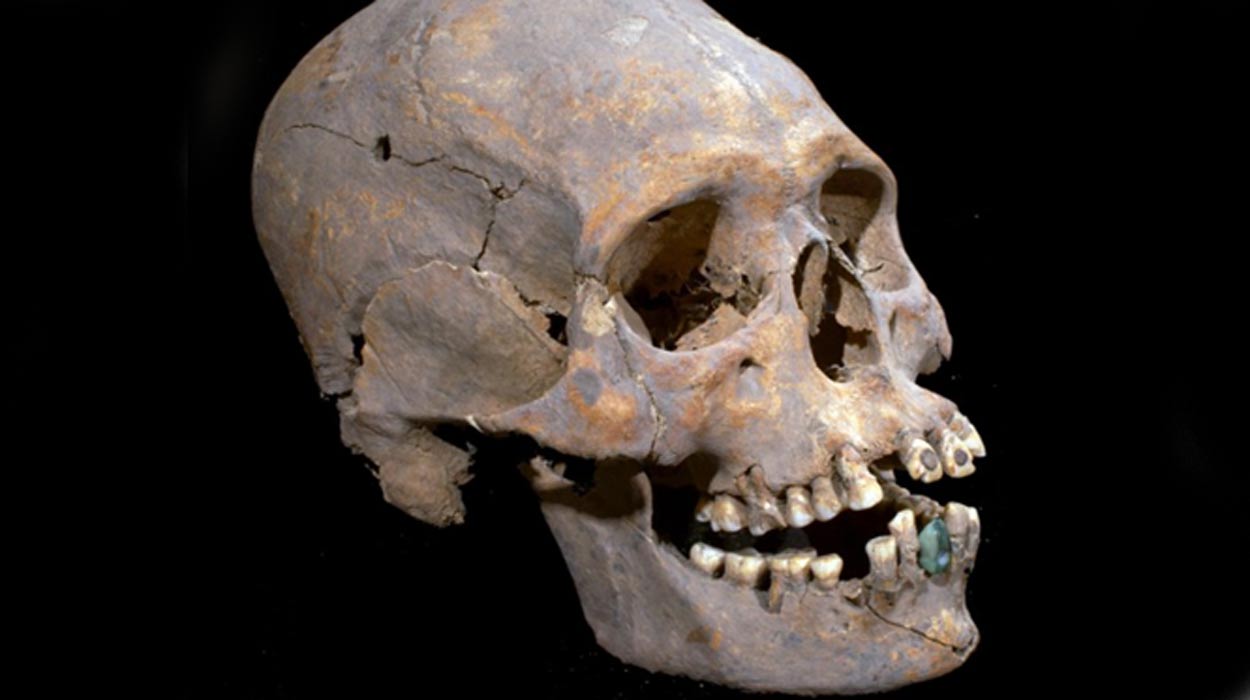 1,600-Year-Old Elongated Skull with Stone-Encrusted Teeth Found in Mexico Ruins | Ancient Origins