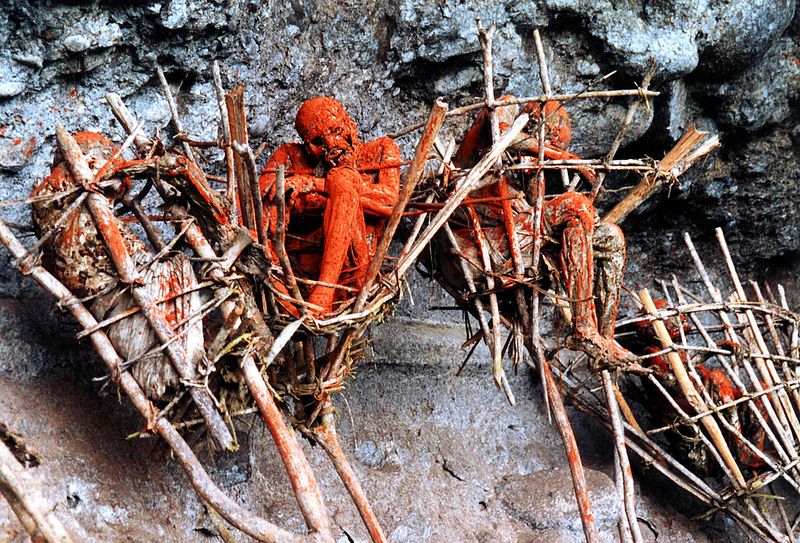 The Smoked Corpses of Aseki, Papua New Guinea | Amusing Planet