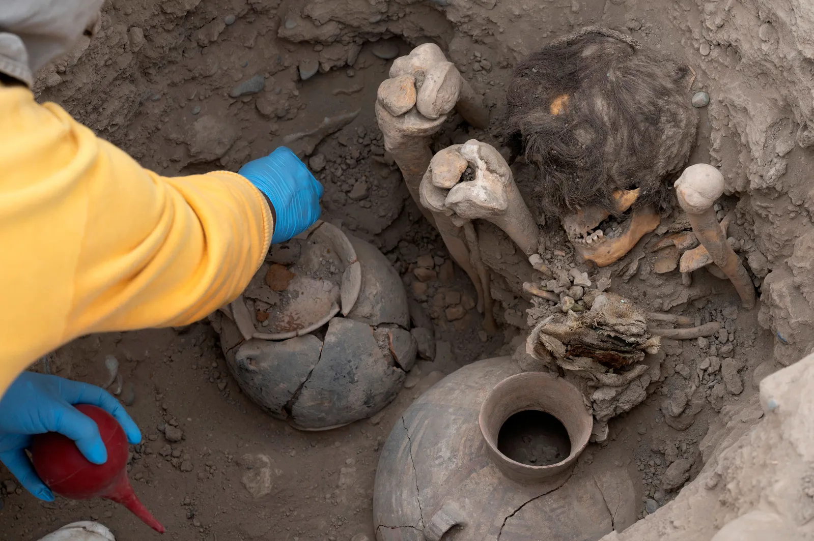 1,000-Year-Old Mummy With a Full Head of Hair Discovered in Peru | Smithsonian