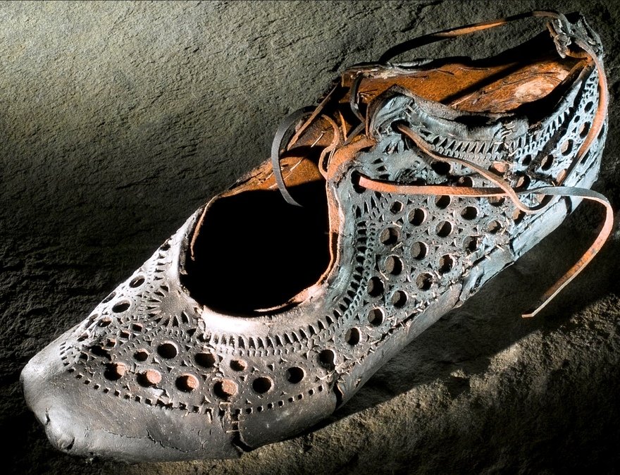 Incredibly Modern-Looking 2,000-Year-Old Shoe - Core77