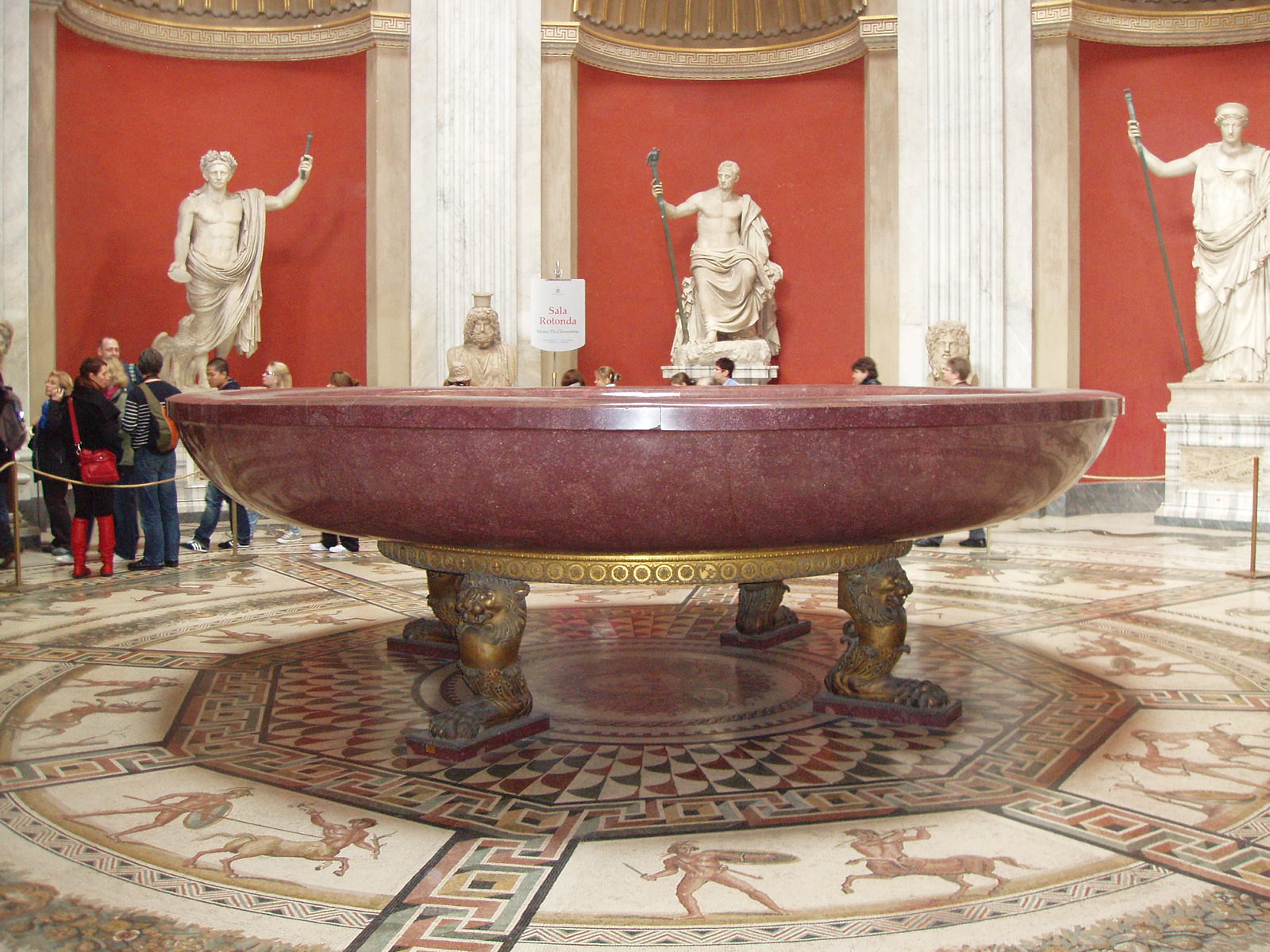 Nero's Bath | Emperor Nero's porphyry Bathtub. Round Room of… | Flickr