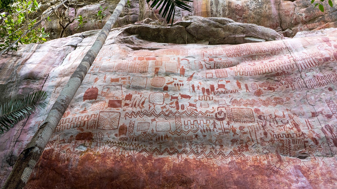 Amazon rock art discovery depicts prehistoric people and huge Ice Age beasts | Fox News