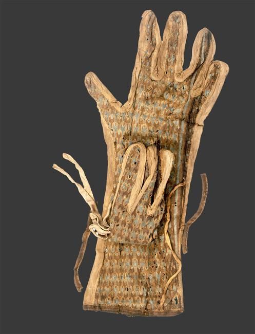Linen Gloves of Tutankhamun - Egypt Museum