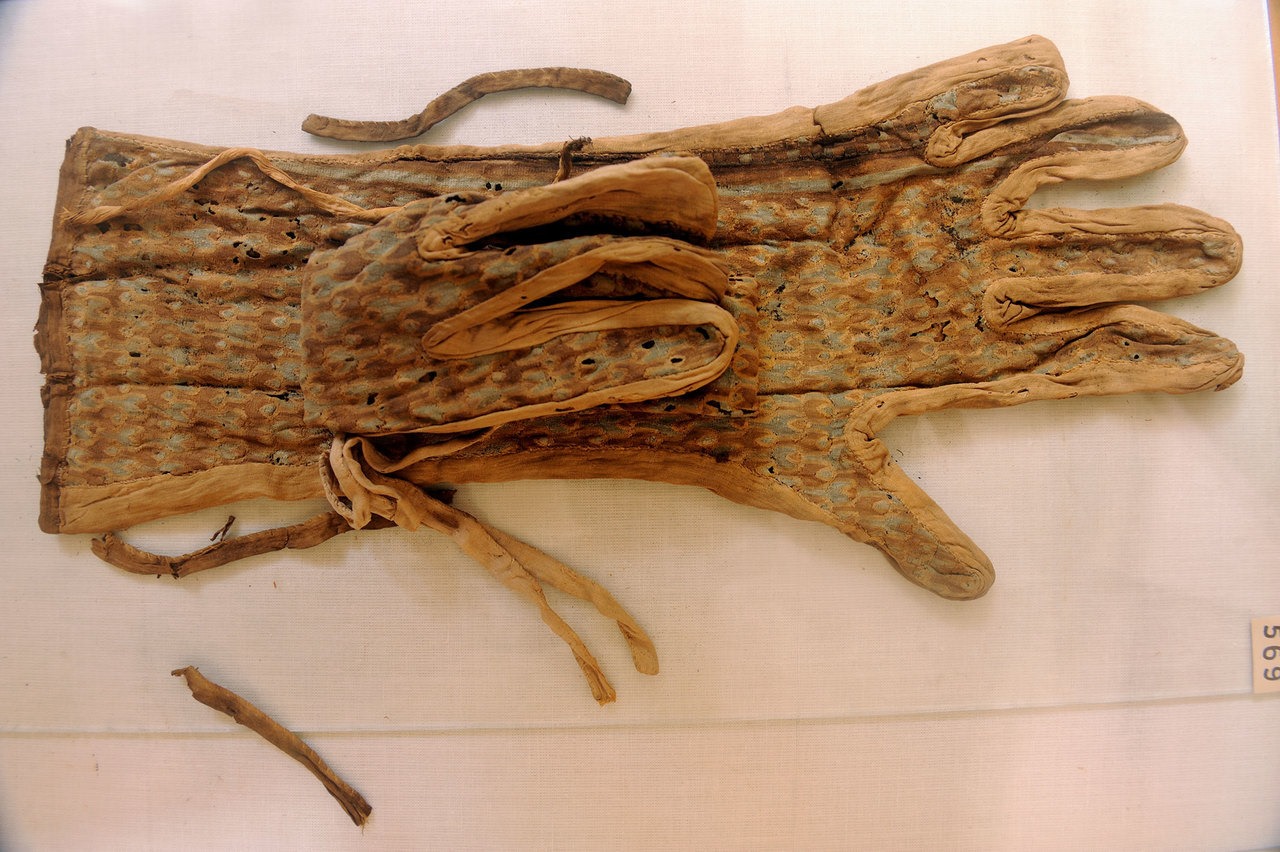 Linen Gloves of Tutankhamun - Egypt Museum