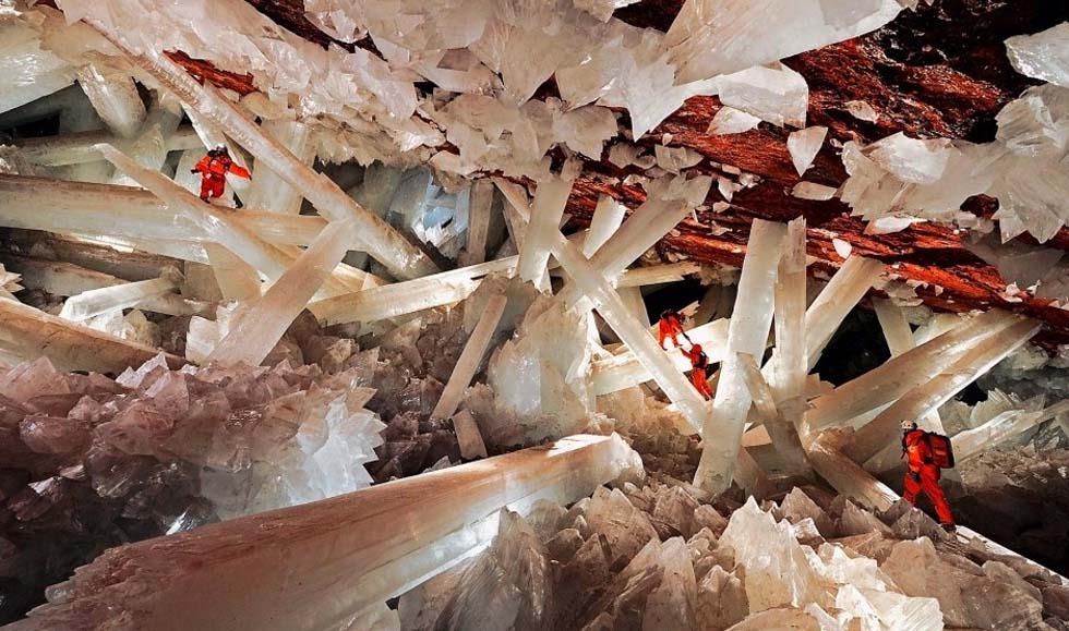 Naica's Crystal Caves Hold Long-dormant Life | Geology In