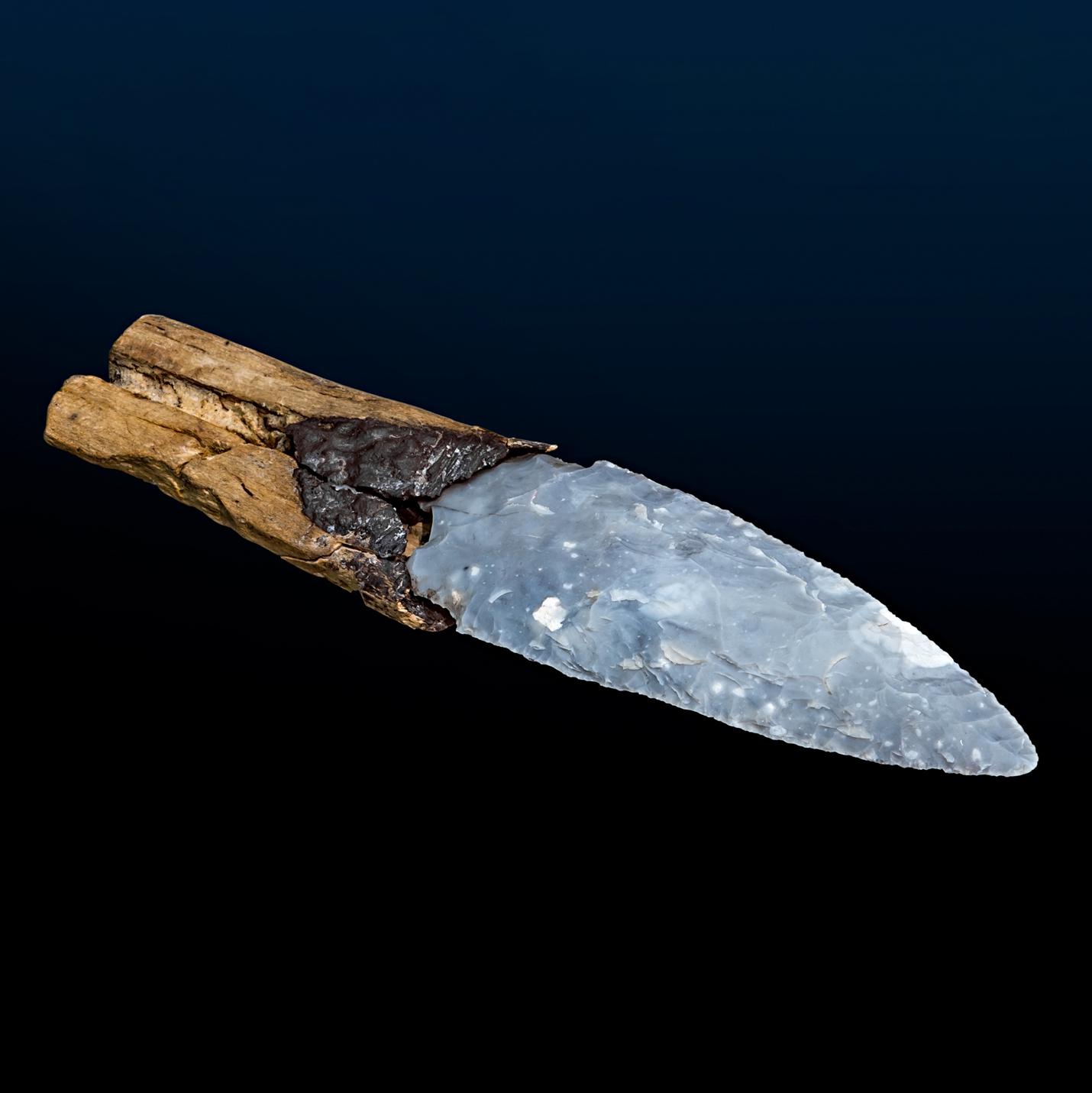 A well-preserved late Neolithic flint dagger found in Allensbach at the  Lake Constance, southwest Germany, dating 2900-2800 BCE. The blade was made  of flint from Monte Baldo in northern Italy. It was