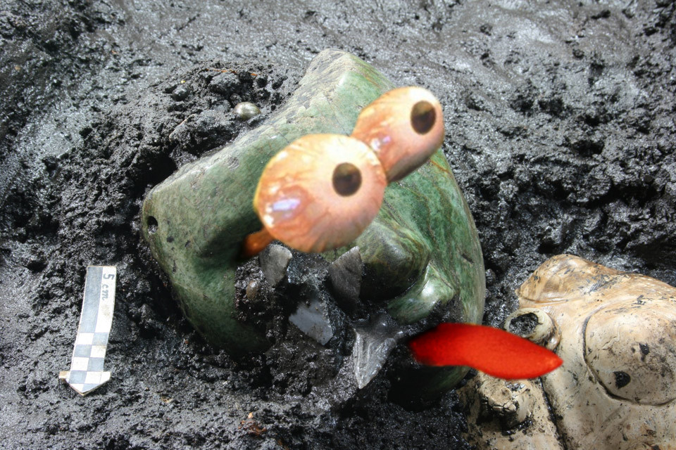 2000 years old green serpentine stone mask found at the base of Pyramid of the Sun, Teotihuacán, Mexico : r/pics