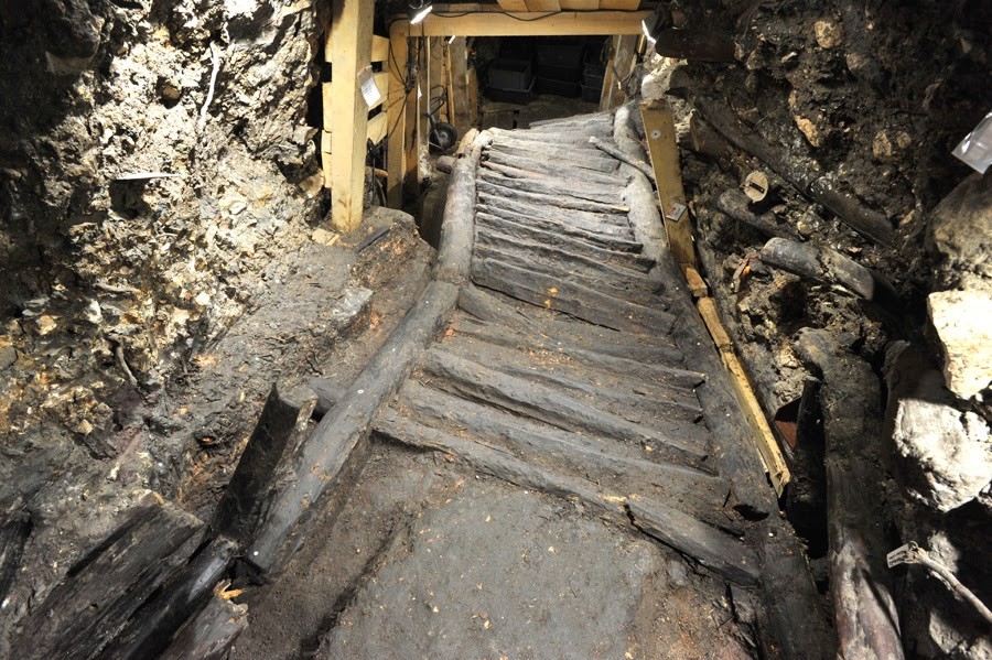 The Oldest Wooden Staircase Ever Found Dates Back to 3,400 Years Ago and Is Perfectly Preserved