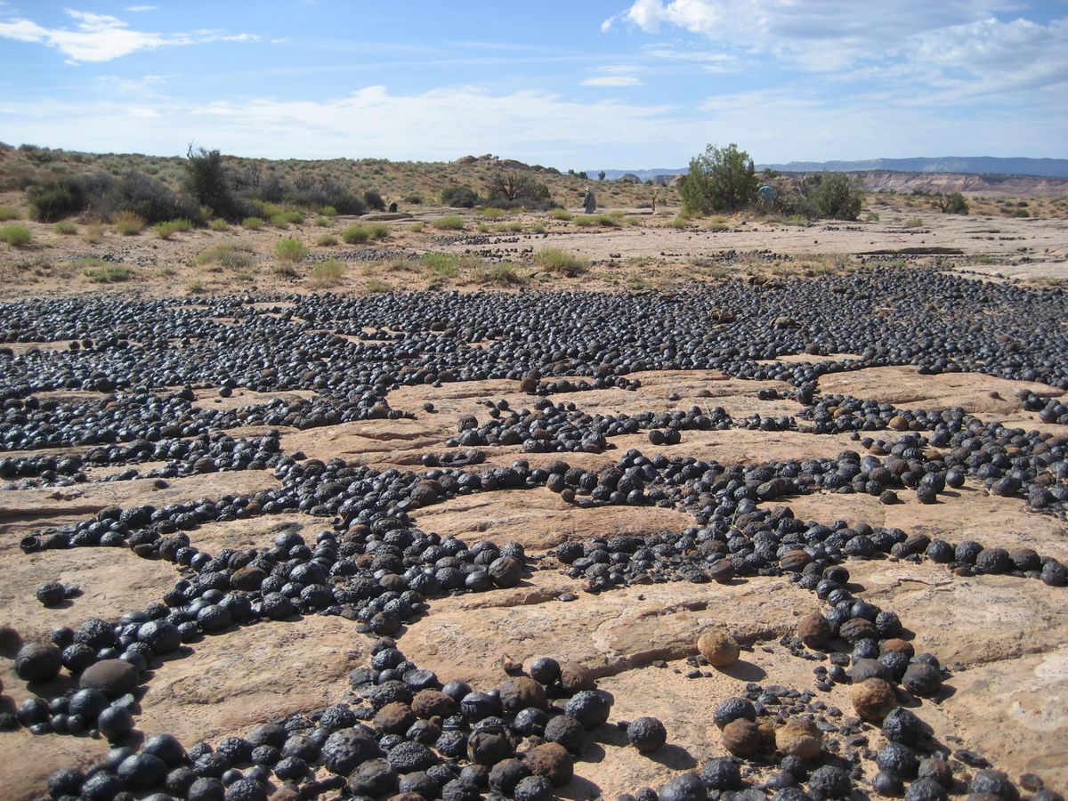 How Utah's Fantastical Moqui Marbles Formed | Live Science