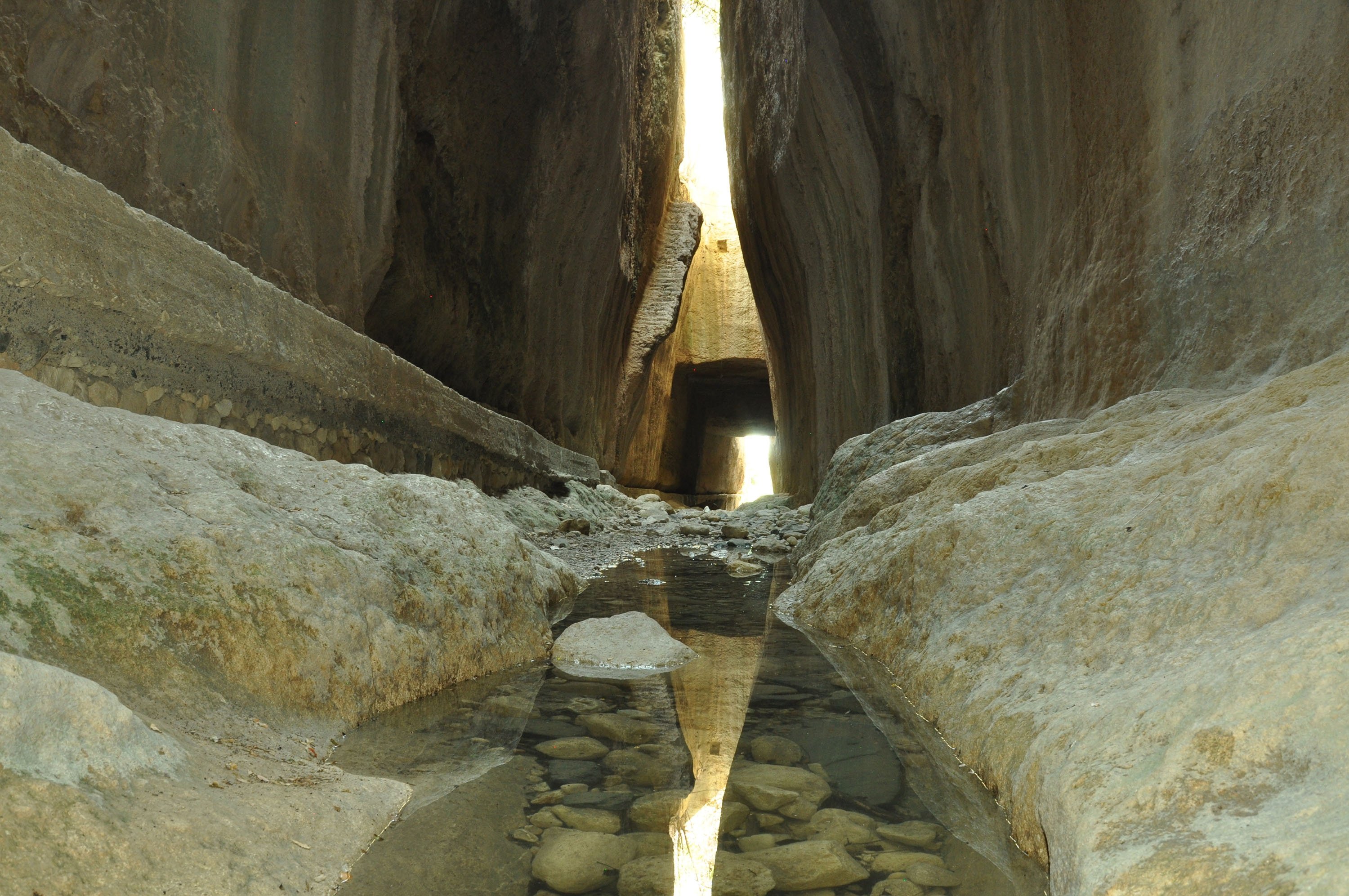 Titus Tunnel: Tourists flock to Hatay's ancient engineering marvel | Daily Sabah