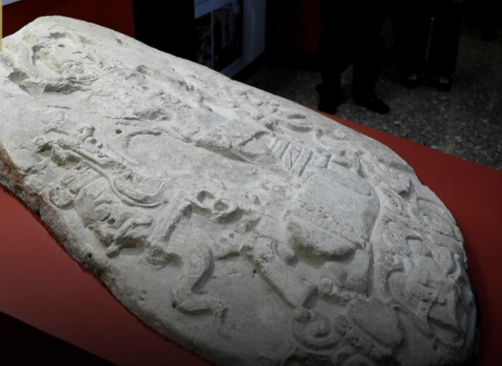 Ancient Game of Thrones? Newly discovered Mayan altar reveals political  strategy [VIDEO]