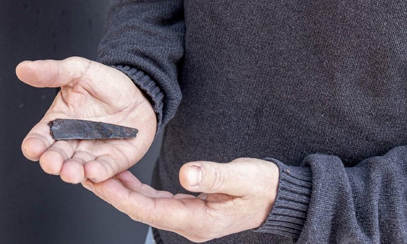 NAUKA | Engraving on 2,000-year-old knife thought to be oldest runes in Denmark