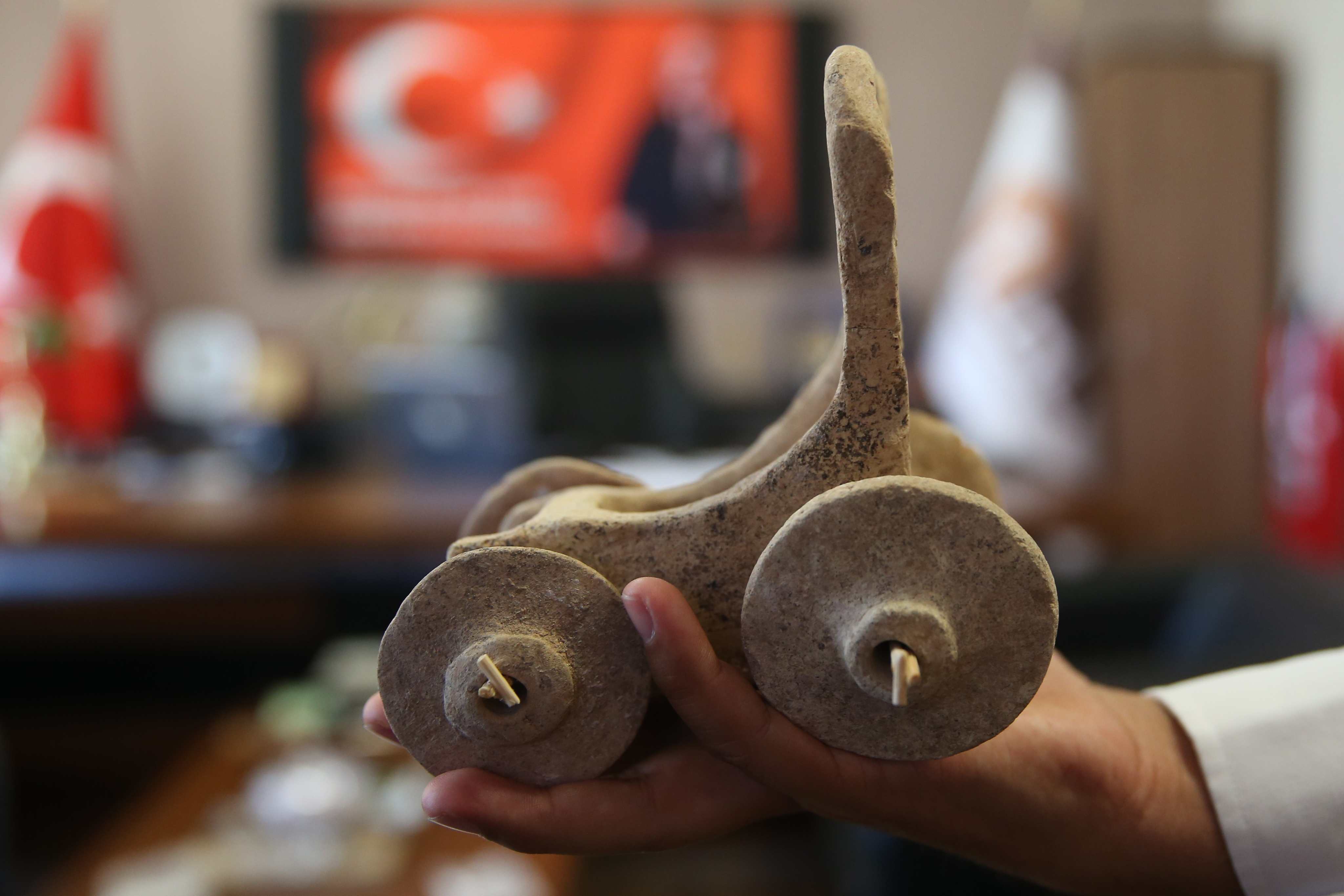 5,000-year-old toy chariot discovered in Turkey