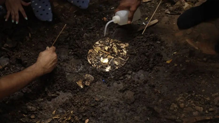 Ancient tomb filled with gold, sacrificial victims uncovered in Panama