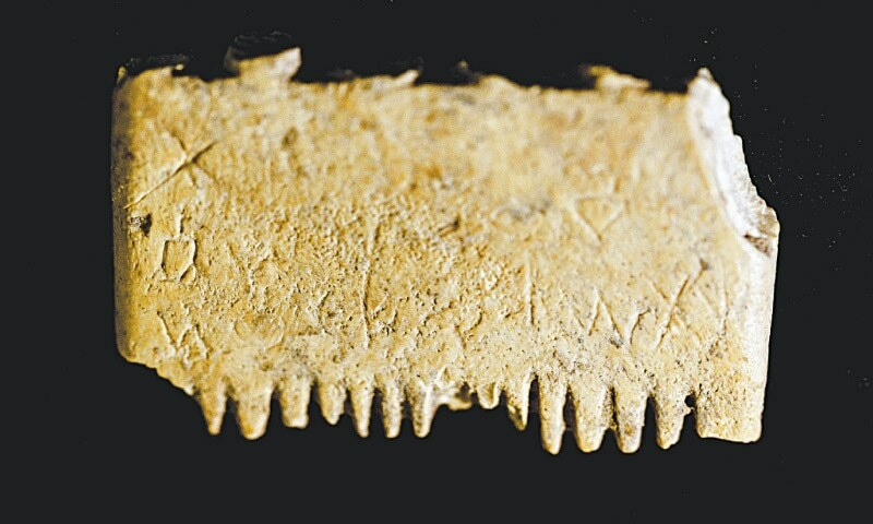 Rare Canaanite inscription found on ivory comb in Israel - Newspaper -  DAWN.COM