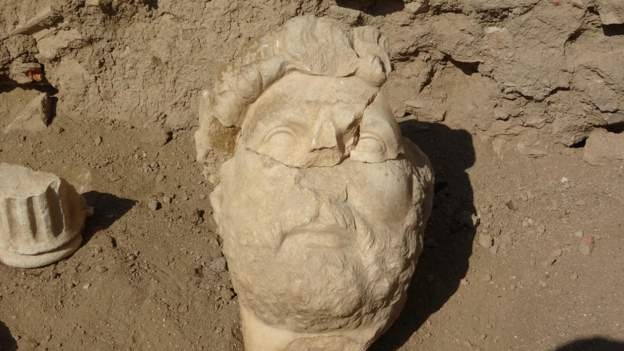 Turkey: Statue of Roman Emperor Hadrian found in southwestern Aydin  province | Middle East Eye