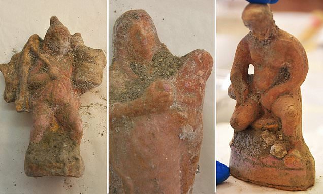 Nativity-like scene statues' are unearthed in the ancient Roman pagan city of Pompeii | Daily Mail Online