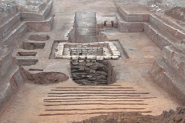 The 2,300-year-old tomb features two ramps leading to burial chamber.<br>Photo: Chinese Cultural Relics via Live Science.