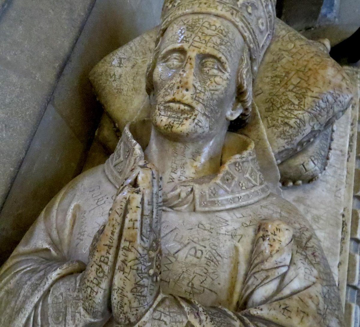 Sally Badham on X: "@ChurchMonuments Early alabaster effigy Ralph of  Shrewsbury, Bishop of Bath and Wells (d. 1363), in Wells Cathedral  http://t.co/kLZ5LIxPdU" / X