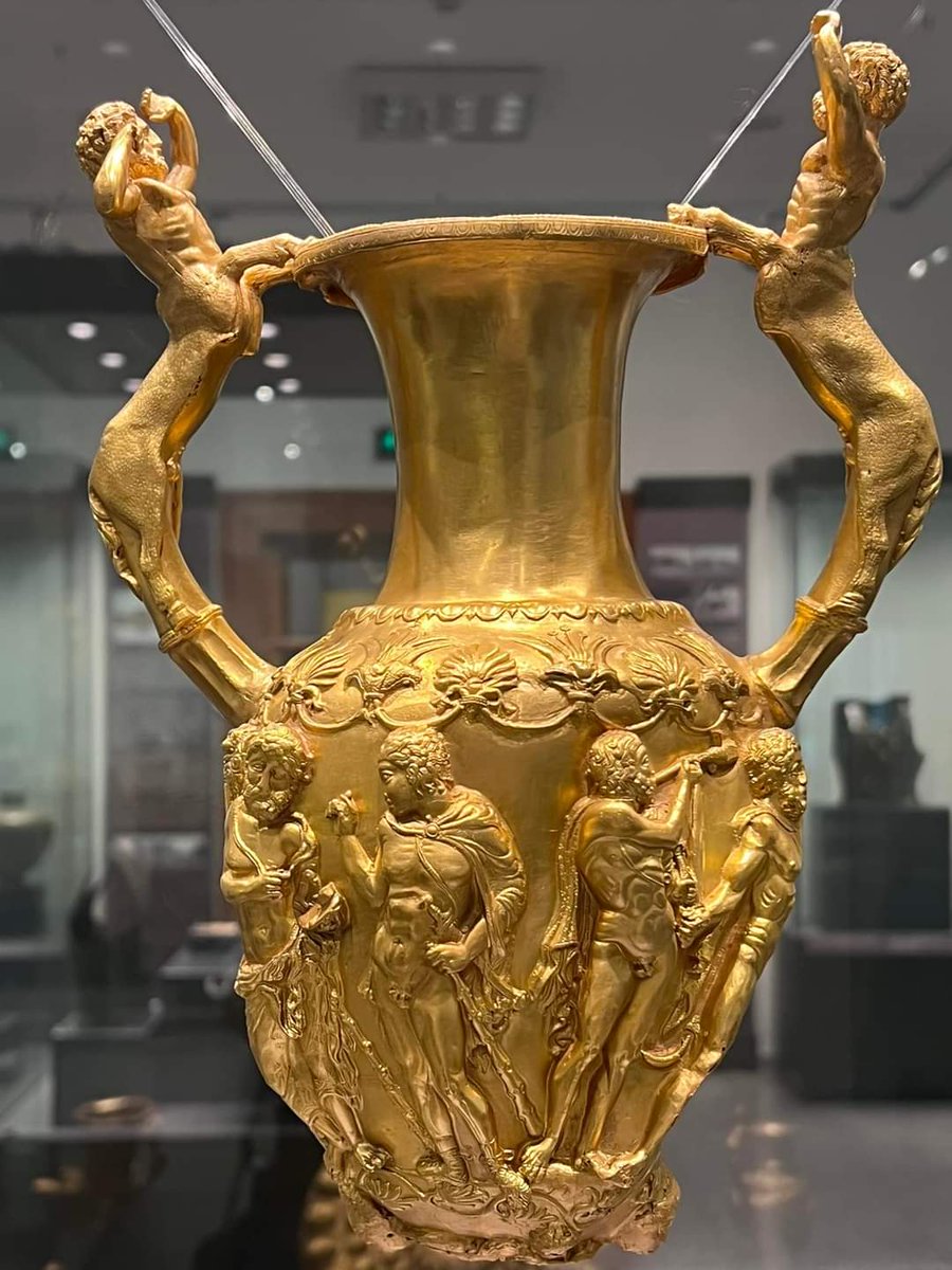 ArchaeoHistories on X: "The Panagyurishte treasure is one of the most  exquisite Thracian treasures found on the European continent. It was  accidentally discovered on December 8, 1949, near the town of Panagyurishte,