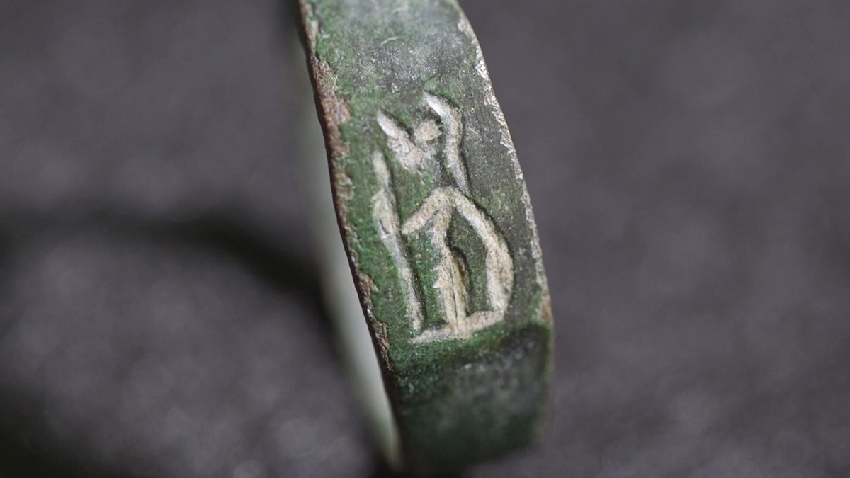 1,800-year-old ring depicting Roman goddess discovered by ancient quarry in  Israel | Live Science