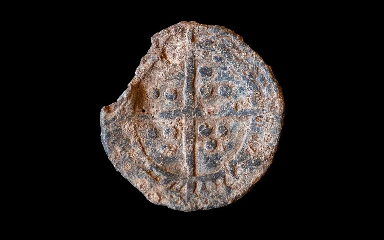 Bury St Edmunds Christmas token unearthed in Norfolk | Archaeology News Online Magazine