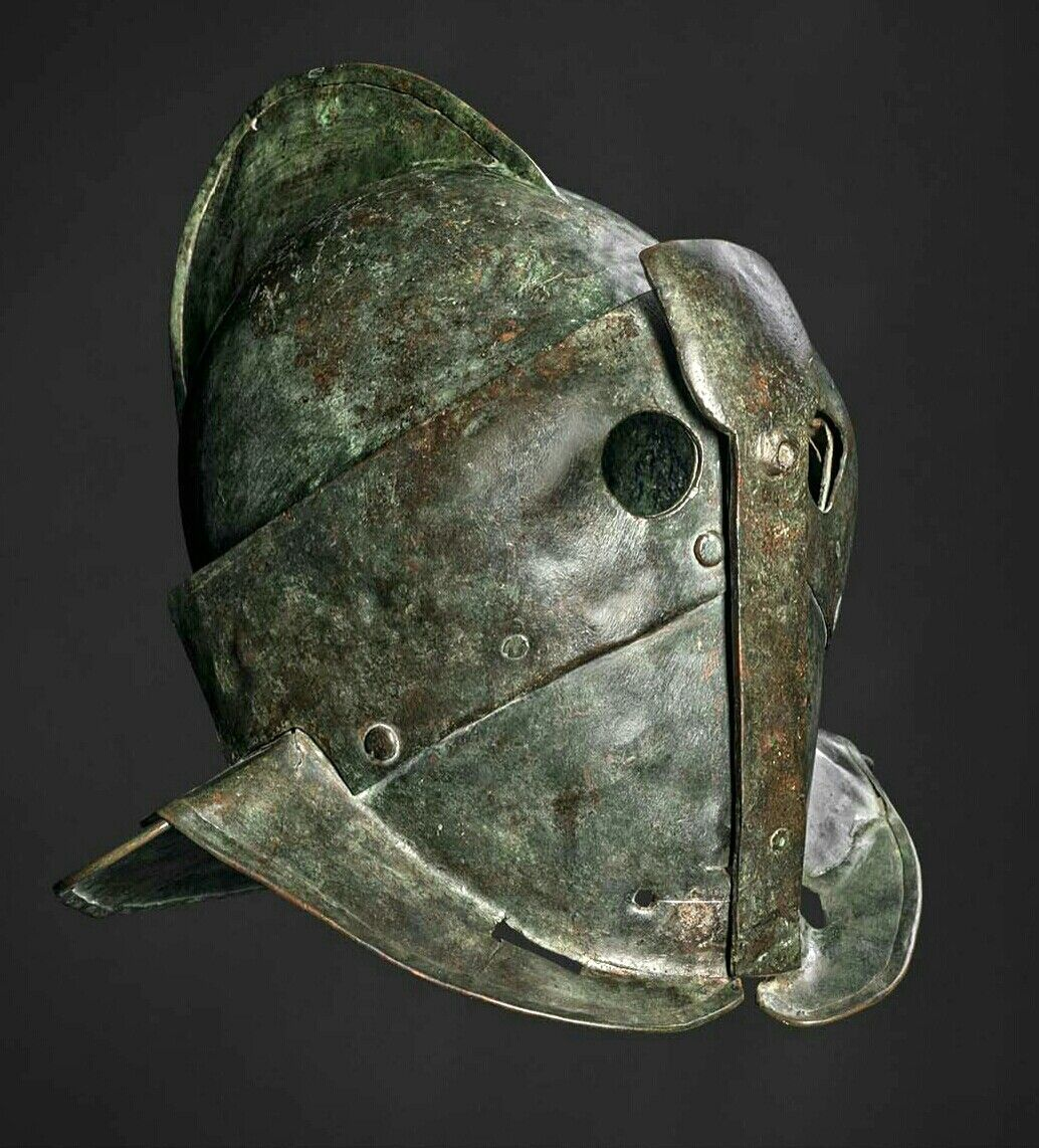 Secutor helmet from the Ludus Gladiatorius of Pompeii. The Secutor gladiator was usually paired with a Retiarius as… | Roman gladiators, Gladiator helmet, Gladiator