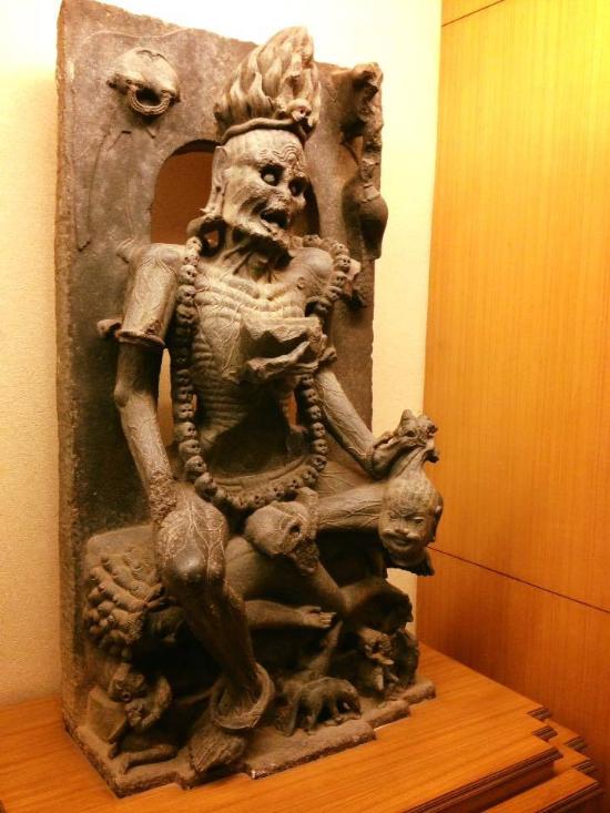 Tripadvisor - Chamunda sculpture estimated to be from 8th century AD. -  صورة ‪Odisha State Museum‬، ‪Bhubaneswar‬