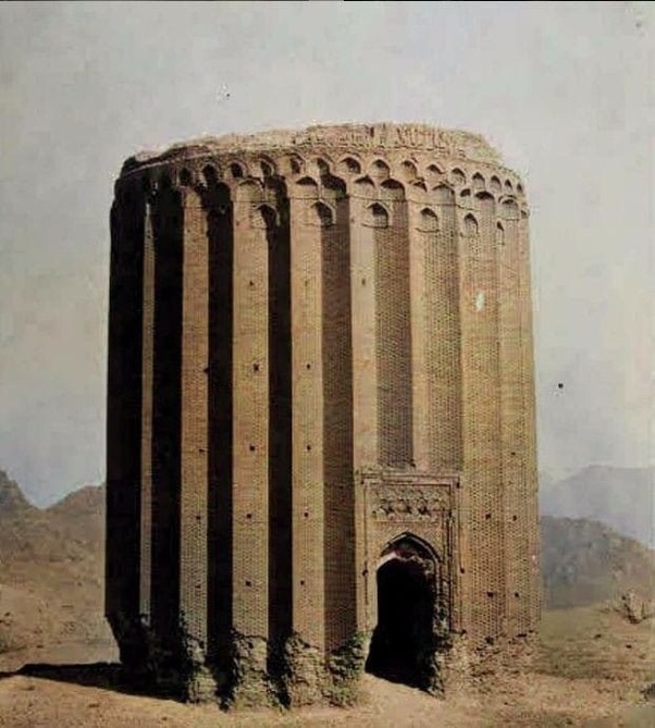 A Building to tell the time: the Toghrol Tower in Rey, Iran (1063) -  Wonders of the Past 🏺✨ - Quora