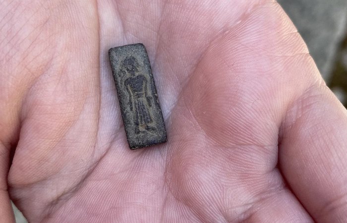 Rare Ancient Stamps Found in Falster May Show Way to an Unknown King's Home  - Arkeonews