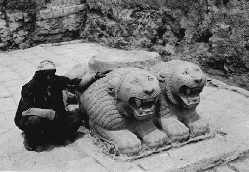 3,000-year-old lion guarding ancient gate complex – The History Blog