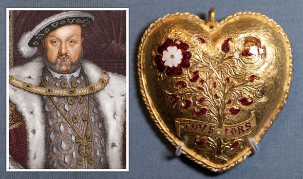 Metal detectorist unearths Tudor pendant linked to Henry VIII | History |  News | Express.co.uk