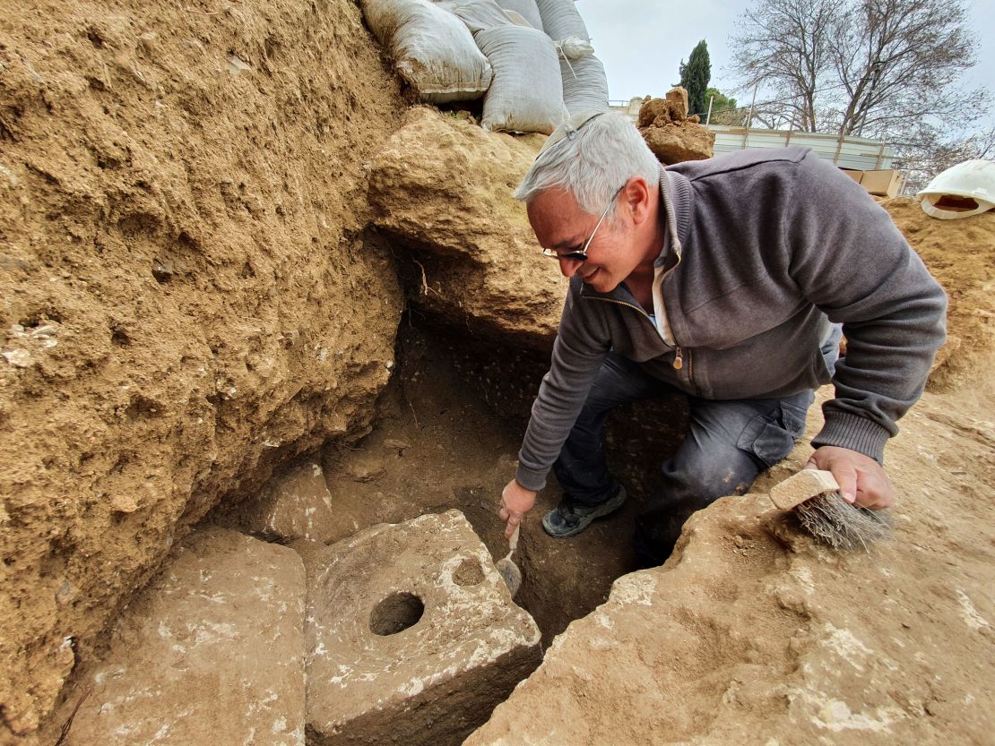 Luxury' 2,700-year-old toilet discovered in Jerusalem | CNN