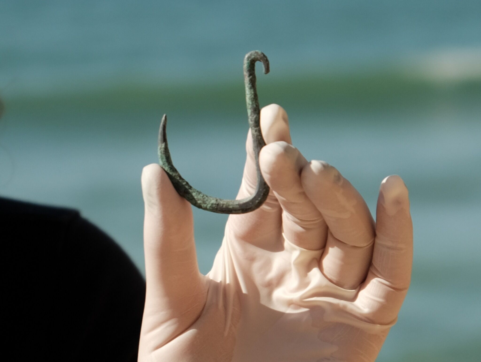 6,000-Year-Old' Copper Fishhook Discovered in Ashkelon |  ArmstrongInstitute.org