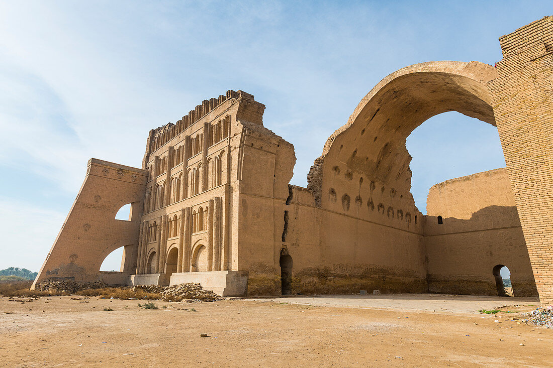 The ancient city of Ctesiphon with … – License image – 71306999 ❘ Image Professionals