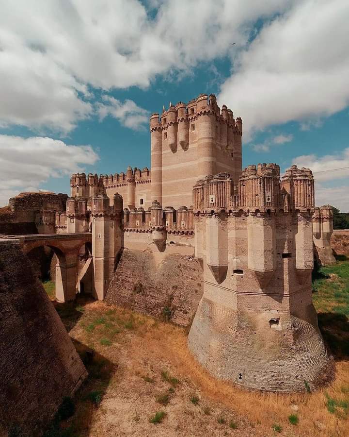 HISTORICAL time on X: "The #CastleofCoca is a castle located in the Coca  municipality, central #Spain. The Castle was constructed in the 15th  century and has been considered to be one of