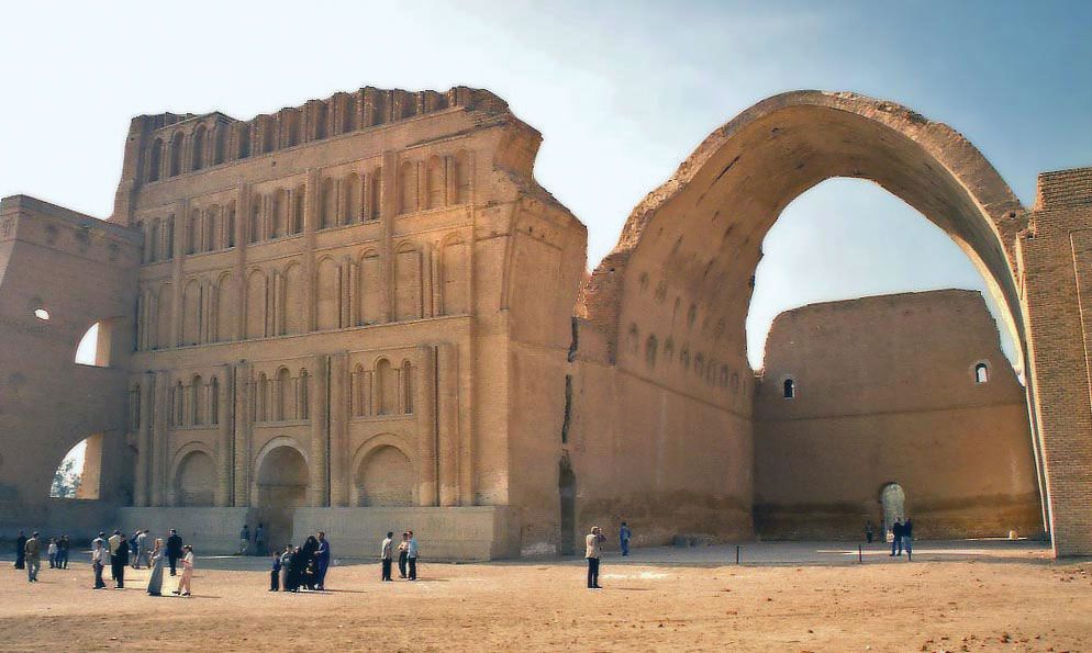 Ṭāq Kisrā | ancient palace, Iraq | Britannica