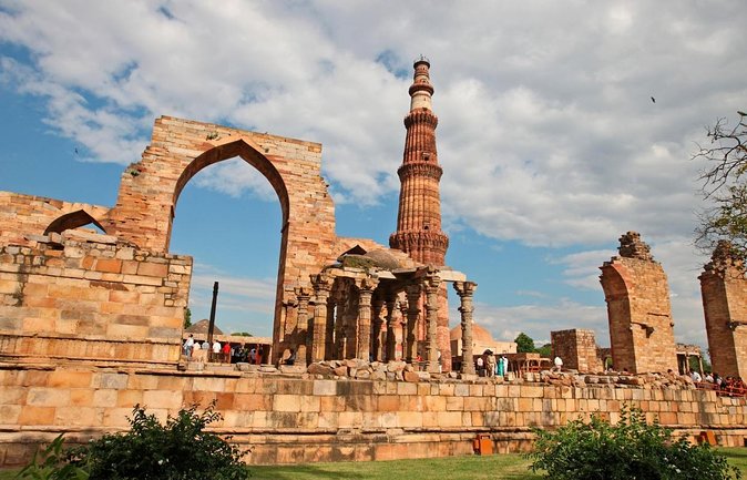 Qutub Minar, New Delhi | Tickets & Tours - 2024