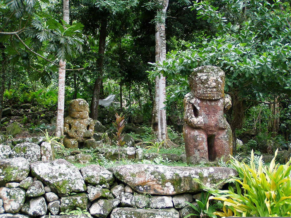 Encyclopédie des historiographies : Afriques, Amériques, Asies - Tiki: Anthropomorphic Sculptures, Sacred Structures and Powerful Places in Marquesas Islands - Presses de l'Inalco