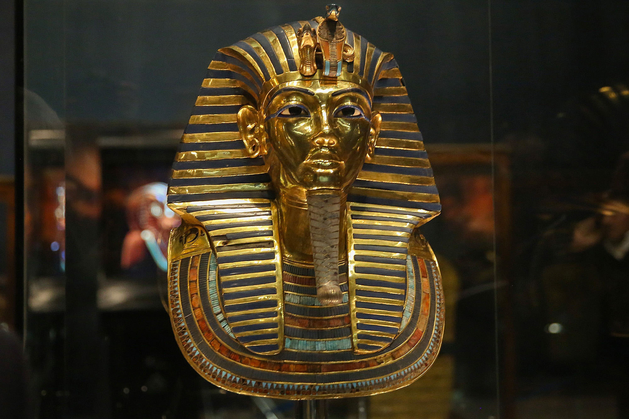 Archaeologists say they've finally solved the mystery surrounding King Tut's  'space dagger'