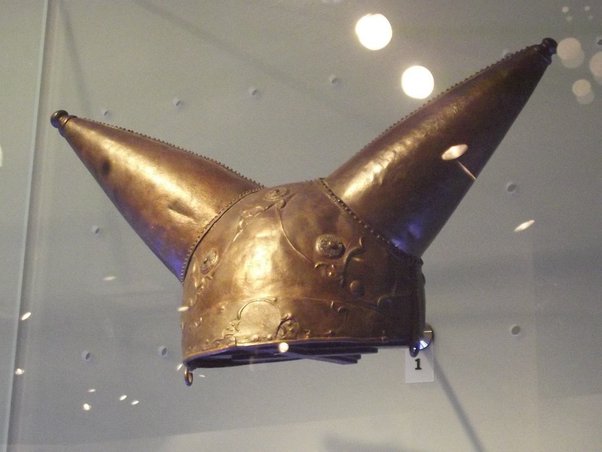 What are the Viking/Saxon helmets with chain neck/lower face portions  called? - Quora