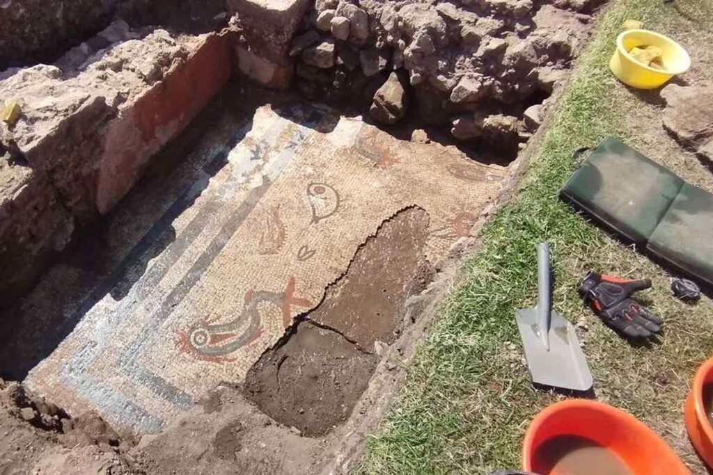 2,000-Year-old Roman Mosaic Floor Decorated with Sea Creatures Discovered  in England