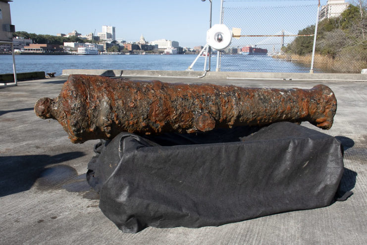 Revolutionary War-Era Cannons Pulled from Savannah River Could Be from  Scuttled British Ship | War History Online