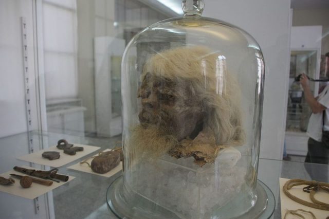 The Salt Men of Iran: 1,800 years old mummies found in the Chehrabad salt mines in Zajan | The Vintage News