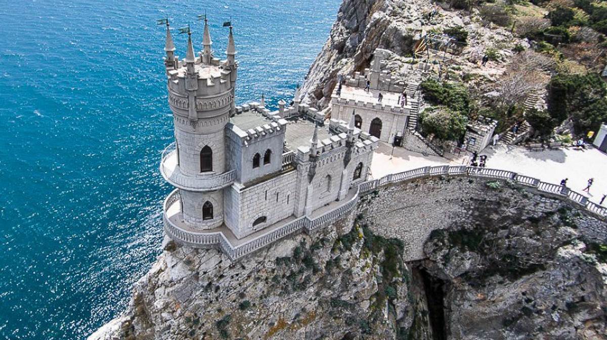 Swallow's Nest, the most famous castle of Crimea | Travel | POST Online  Media